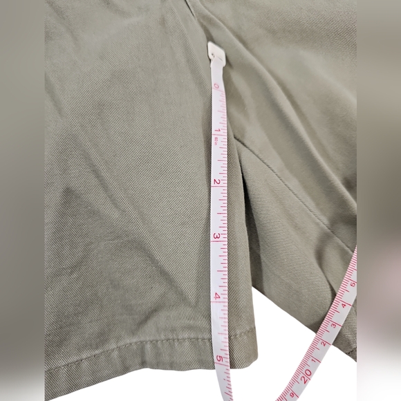 Gloria Vanderbilt Green Khaki Cargo Shorts Size 10 New with Tags (NWT) - Picture 4 of 4